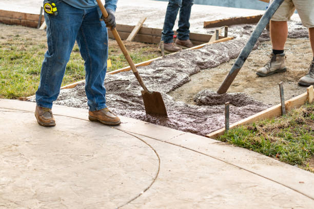 Best Custom Concrete Contractor  in Rosemont, CA